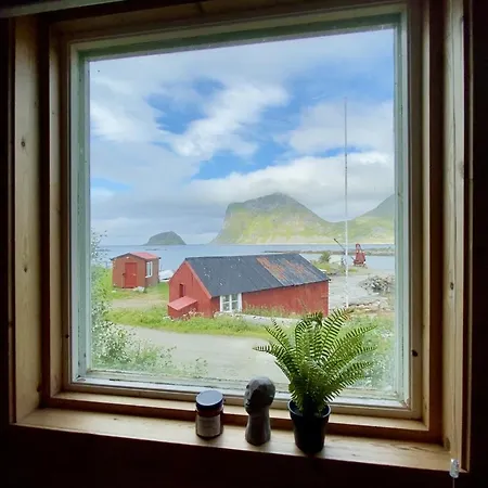 Haukland Camp *